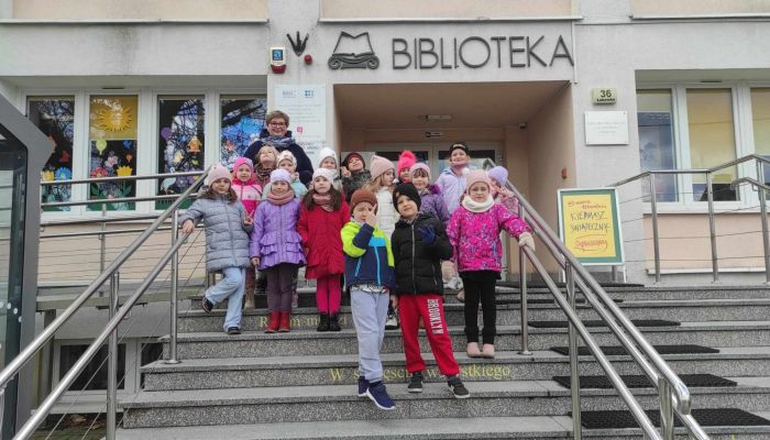 PSZCZÓŁKI W BIBLIOTECE