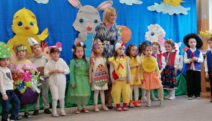 Przedstawienie pt. „RADOSNA WIELKANOC” w grupie „PSZCZÓŁKI”